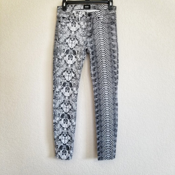 Hudson Jeans Denim - Hudson Snake Print Skinny Jeans 25